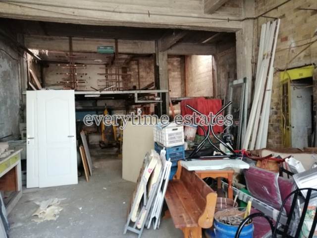 (For Sale) Commercial Small Industrial Area || Athens North/Metamorfosis - 128 Sq.m, 130.000€ 